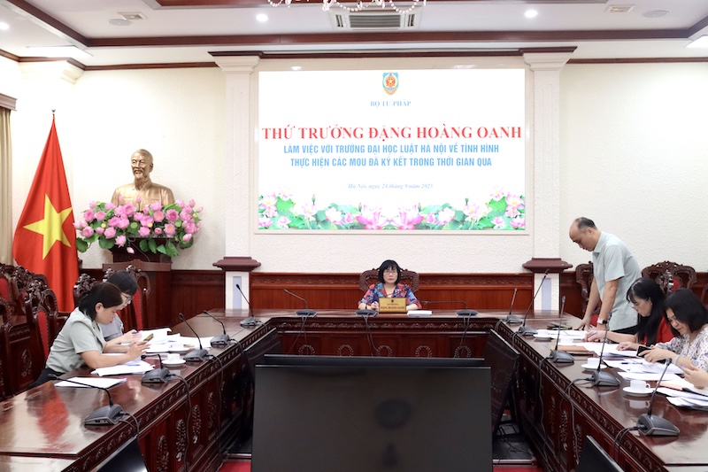 Mở rộng hợp tác quốc tế, nâng cao năng lực cho giảng viên và sinh viên Trường Đại học Luật Hà Nội